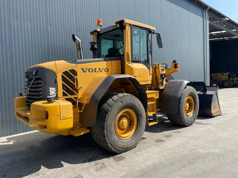 Volvo L90F - 3rd valve - Radlader: das Bild 4 Volvo L90F - 3rd valve - Radlader: das Bild 4