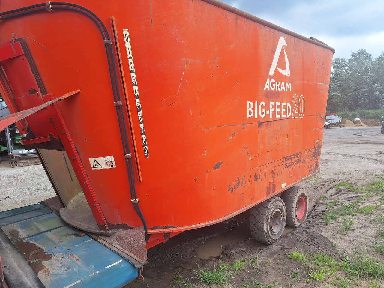 AGRAM BIG-FEED - Futtermischwagen: das Bild 3 AGRAM BIG-FEED - Futtermischwagen: das Bild 3