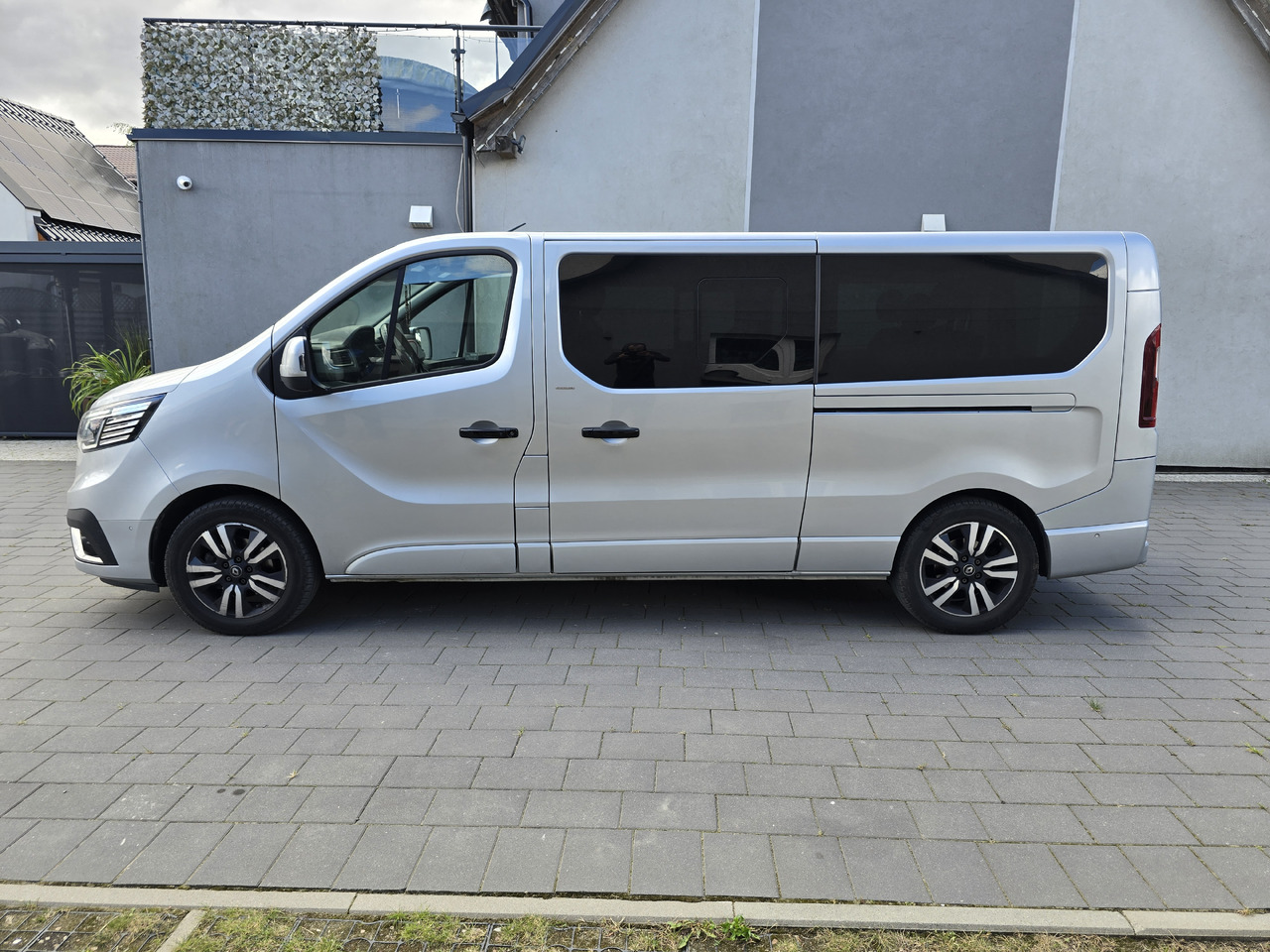 RENAULT Trafic SPACECLASS Premium - Andere Technik: das Bild 1 RENAULT Trafic SPACECLASS Premium - Andere Technik: das Bild 1