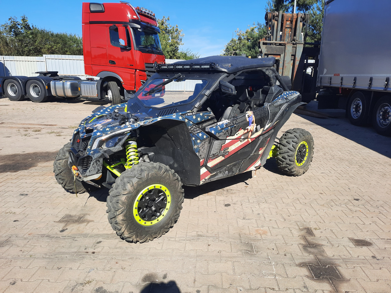 CAN-AM Maverick X3 XDS z homologacją - Quad: das Bild 3 CAN-AM Maverick X3 XDS z homologacją - Quad: das Bild 3