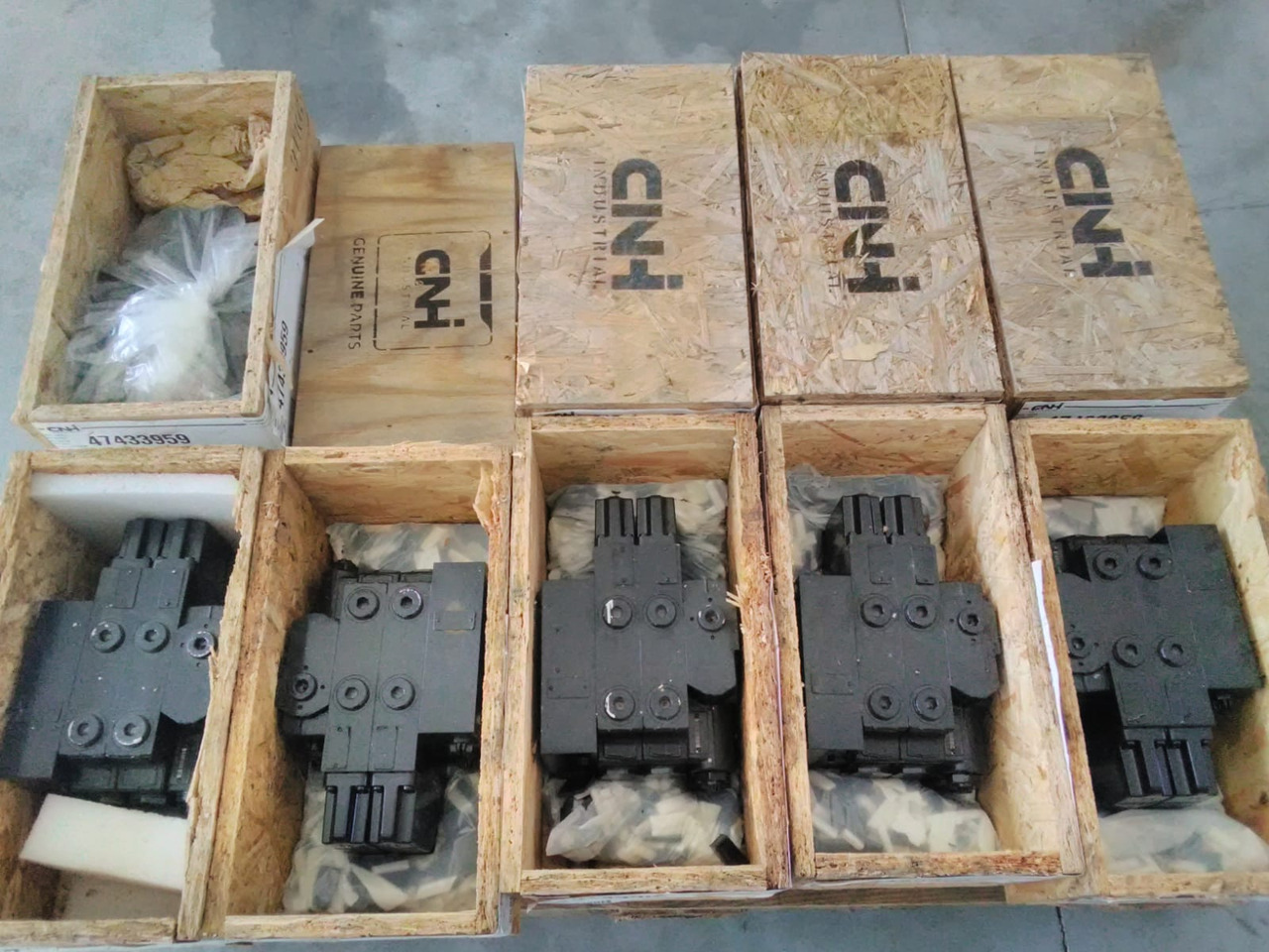 CNH 47433959 - Ventil für Landmaschine: das Bild 1 CNH 47433959 - Ventil für Landmaschine: das Bild 1