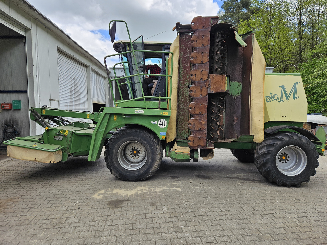 Krone Big M - Mähwerk: das Bild 3 Krone Big M - Mähwerk: das Bild 3