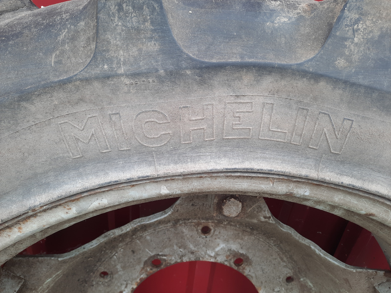 MICHELIN BIB X 9.5 R32 - Komplettrad für Landmaschine: das Bild 4 MICHELIN BIB X 9.5 R32 - Komplettrad für Landmaschine: das Bild 4