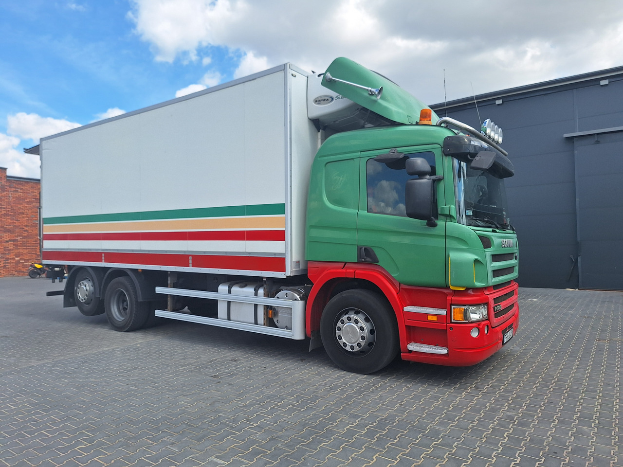 Scania P380 - Kühlkoffer LKW: das Bild 1 Scania P380 - Kühlkoffer LKW: das Bild 1
