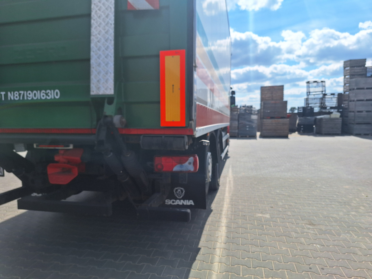 Scania P380 - Kühlkoffer LKW: das Bild 4 Scania P380 - Kühlkoffer LKW: das Bild 4
