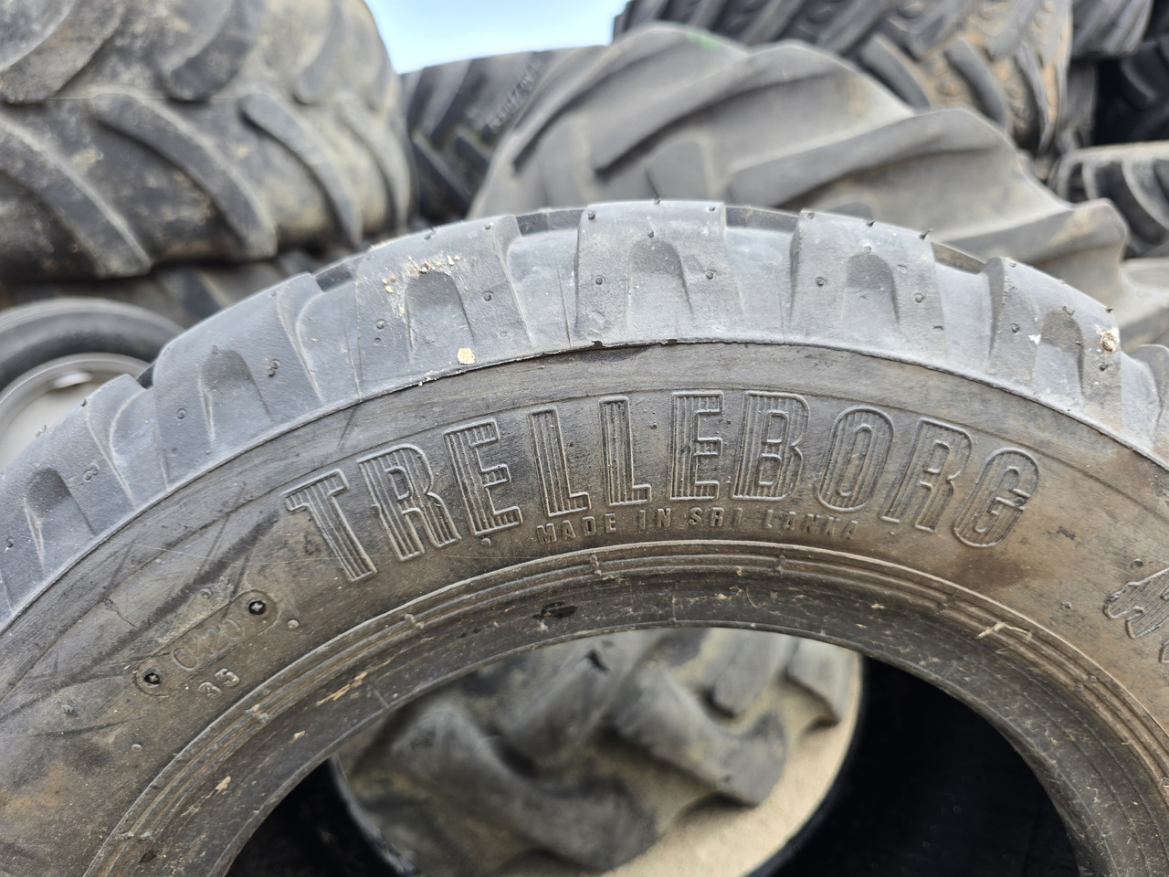 TRELLEBORG 340/55-16 - Reifen für Baumaschine: das Bild 5 TRELLEBORG 340/55-16 - Reifen für Baumaschine: das Bild 5