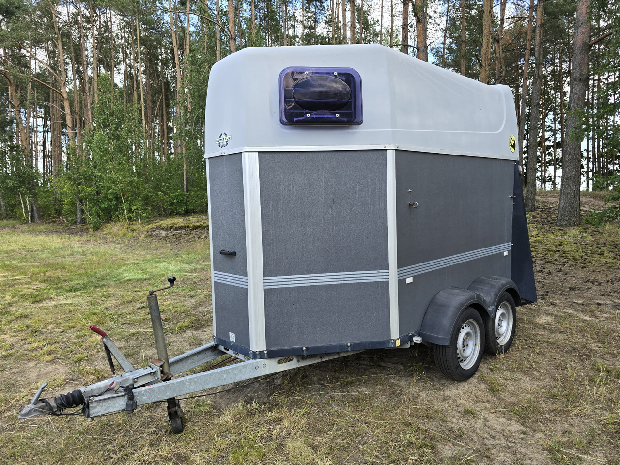 Humbaur HP2006 2ES - Tiertransporter Anhänger: das Bild 1 Humbaur HP2006 2ES - Tiertransporter Anhänger: das Bild 1
