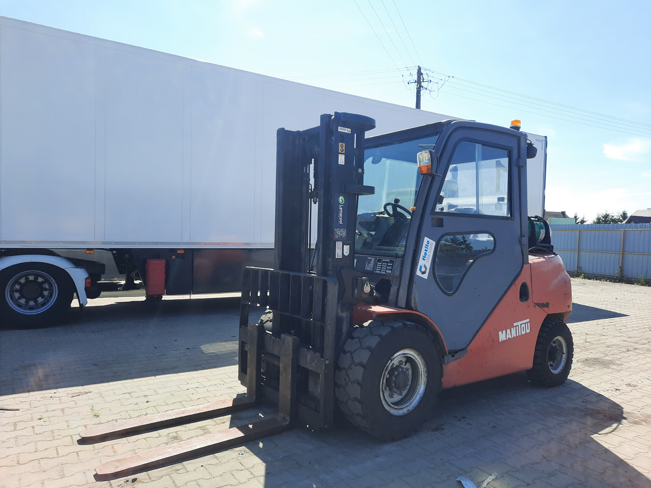 Manitou MI50G - Schubmaststapler: das Bild 1 Manitou MI50G - Schubmaststapler: das Bild 1