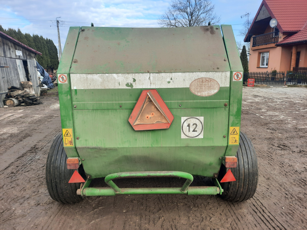 Sipma Z-569/1 FARMA - Rundballenpresse: das Bild 4 Sipma Z-569/1 FARMA - Rundballenpresse: das Bild 4