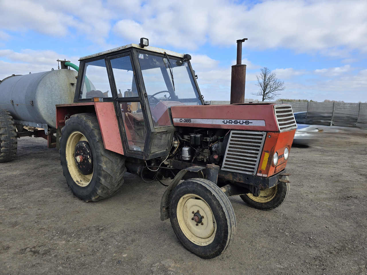 Ursus C-385 - Traktor: das Bild 3 Ursus C-385 - Traktor: das Bild 3