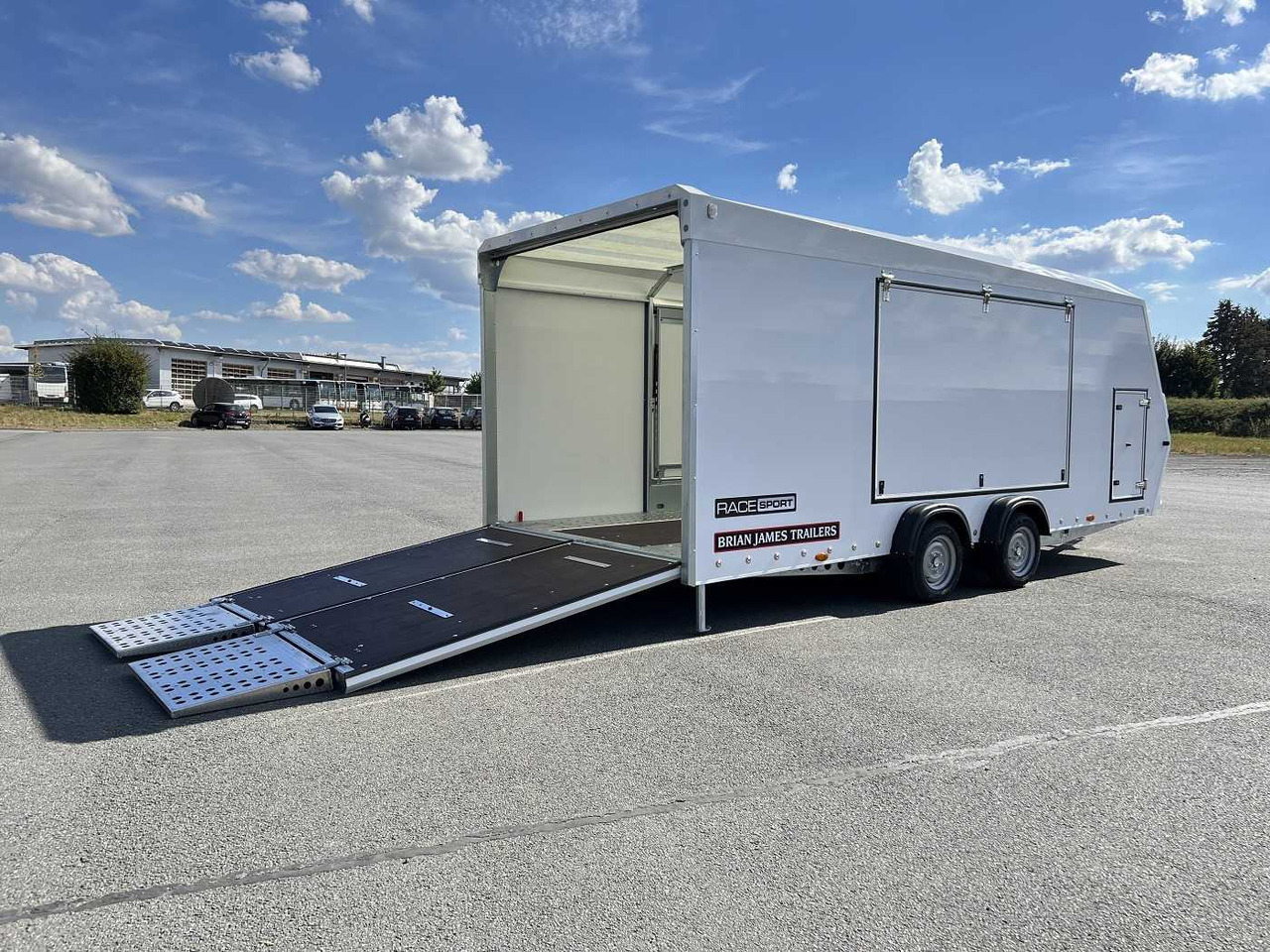 BRIAN_JAMES Race Sport 340-5010 Autotransporter geschlossen - Autotransporter Anhänger: das Bild 2 BRIAN_JAMES Race Sport 340-5010 Autotransporter geschlossen - Autotransporter Anhänger: das Bild 2