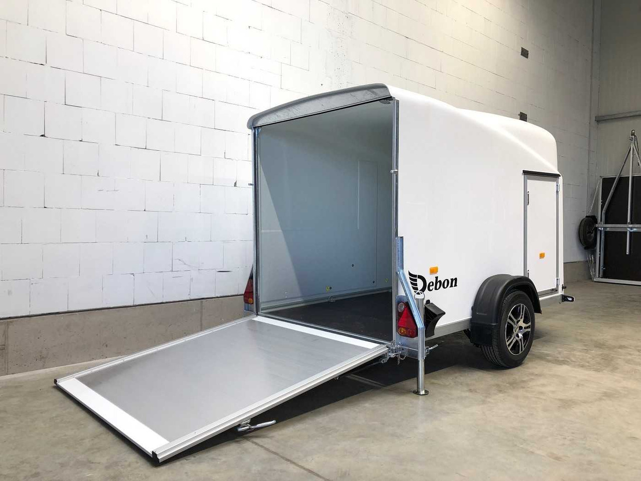 CHEVAL LIBERTE Cargo 1300.02+Tür Alu-Felgen Kofferanhänger - Koffer Anhänger: das Bild 4 CHEVAL LIBERTE Cargo 1300.02+Tür Alu-Felgen Kofferanhänger - Koffer Anhänger: das Bild 4