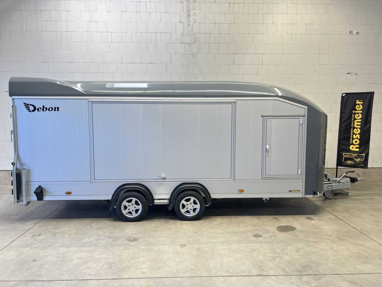 CHEVAL LIBERTE DEBON C2000 Roadster ALF Autotransporter geschlossen - Autotransporter Anhänger: das Bild 2 CHEVAL LIBERTE DEBON C2000 Roadster ALF Autotransporter geschlossen - Autotransporter Anhänger: das Bild 2