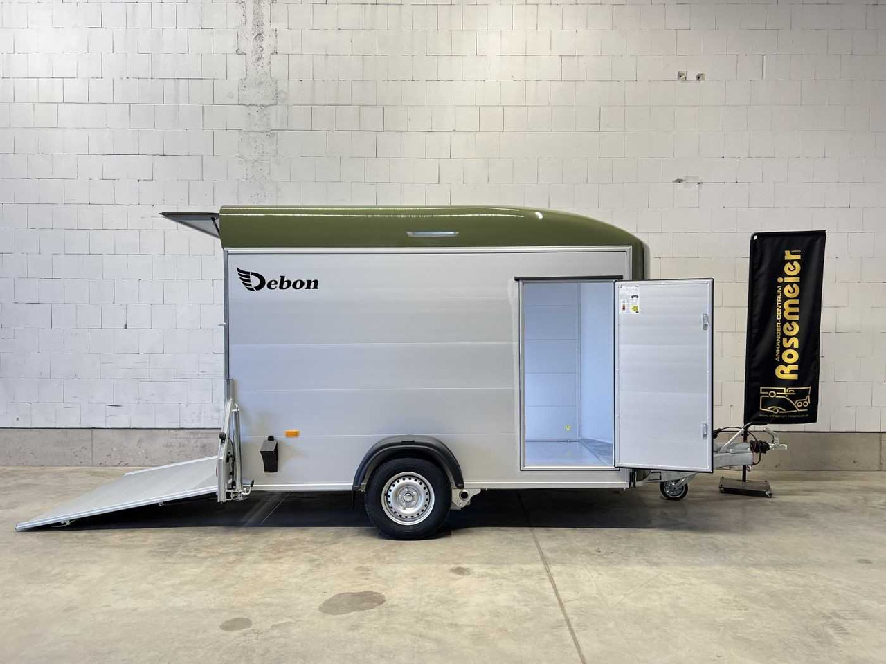 CHEVAL LIBERTE DEBON C400 Roadster Kofferanhänger - Motorradanhänger: das Bild 1 CHEVAL LIBERTE DEBON C400 Roadster Kofferanhänger - Motorradanhänger: das Bild 1