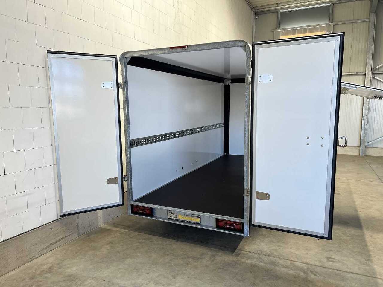 HENRA Box Trailer mit Seitenklappe Kofferanhänger - Verkaufsanhänger: das Bild 5 HENRA Box Trailer mit Seitenklappe Kofferanhänger - Verkaufsanhänger: das Bild 5