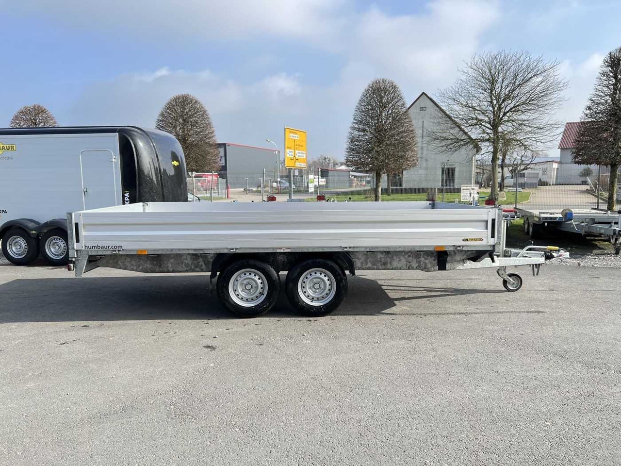 HUMBAUR HT 30 41 21 Hochlader - PKW Anhänger: das Bild 1 HUMBAUR HT 30 41 21 Hochlader - PKW Anhänger: das Bild 1