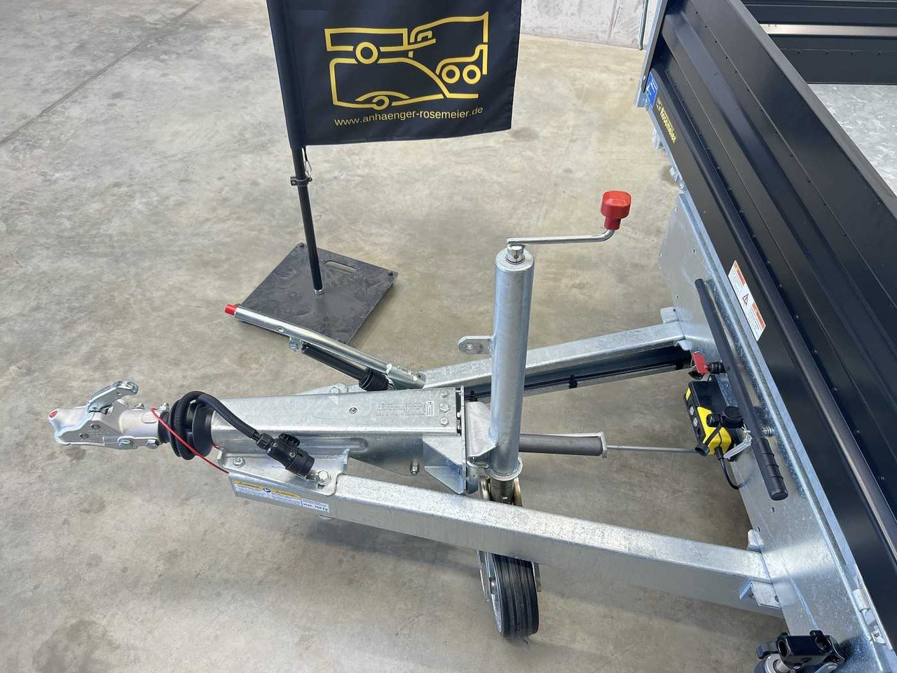 Kipper Anhänger, Zustand - NEU HUMBAUR HTK 3500.31 Stahl Black Dreiseitenkipper: das Bild 23