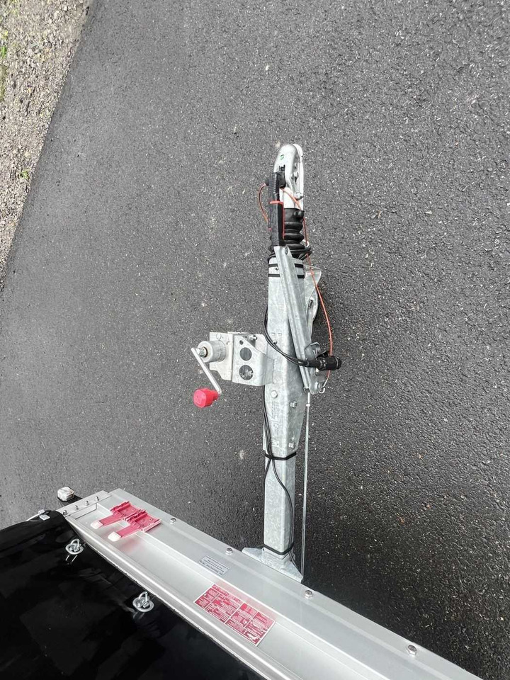 KOCH 8.15 Plane Kastenanhänger gebremst - PKW Anhänger: das Bild 5 KOCH 8.15 Plane Kastenanhänger gebremst - PKW Anhänger: das Bild 5