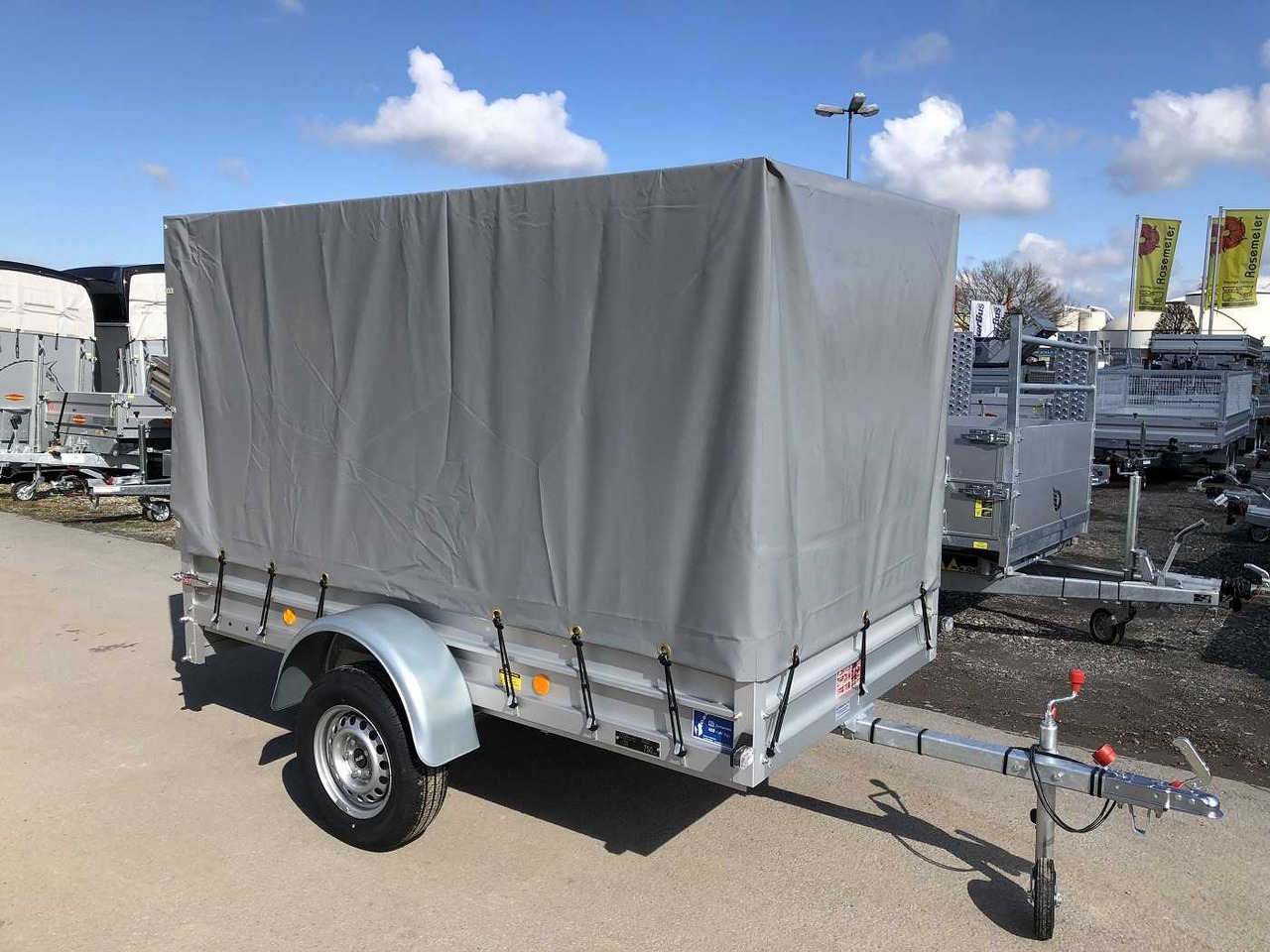 KOCH U4 mit Plane 1500 grau Kastenanhänger ungebremst - PKW Anhänger: das Bild 3 KOCH U4 mit Plane 1500 grau Kastenanhänger ungebremst - PKW Anhänger: das Bild 3