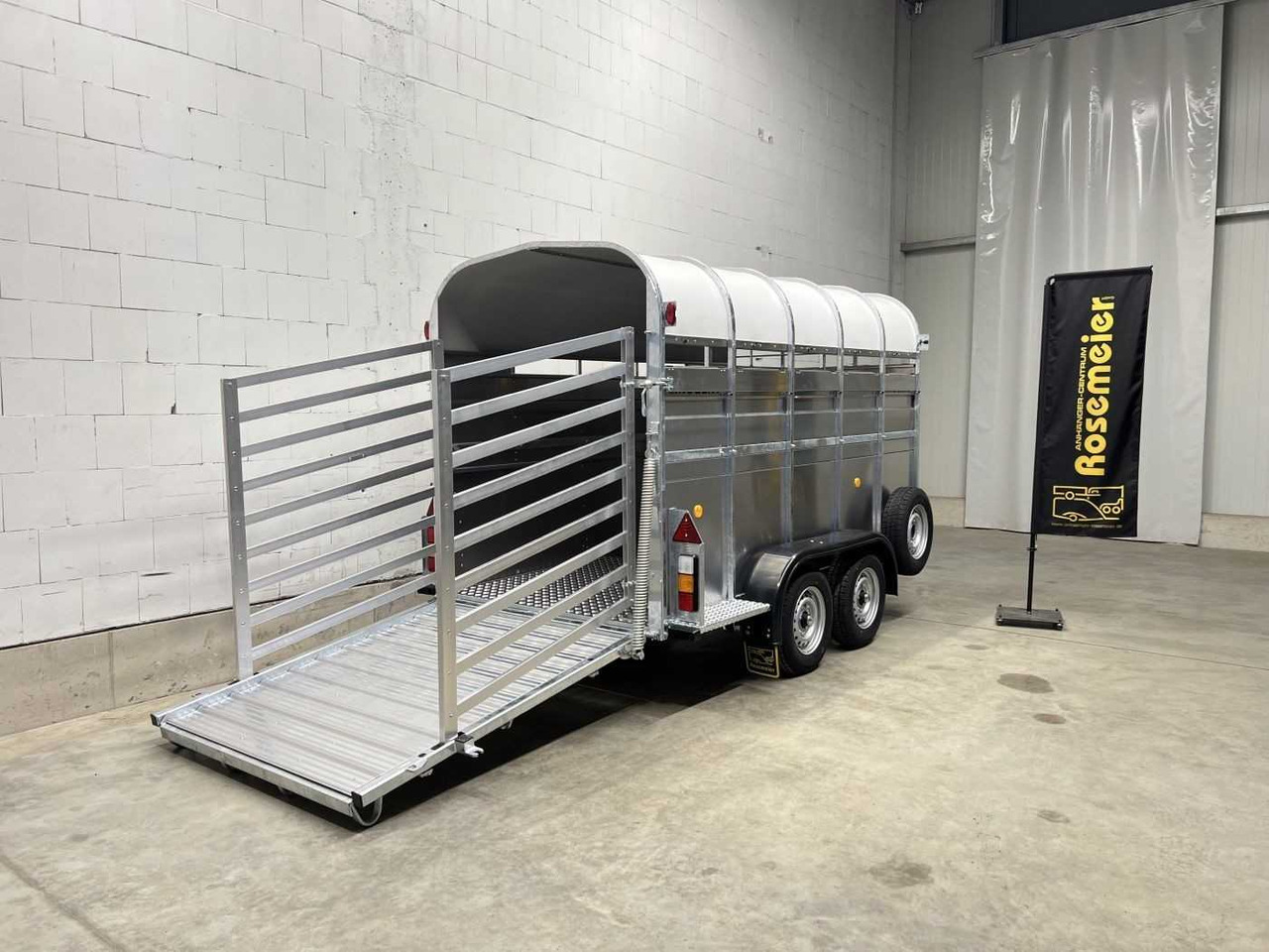 NUGENT L3015S Viehanhänger Nugent - Tiertransporter Anhänger: das Bild 2 NUGENT L3015S Viehanhänger Nugent - Tiertransporter Anhänger: das Bild 2