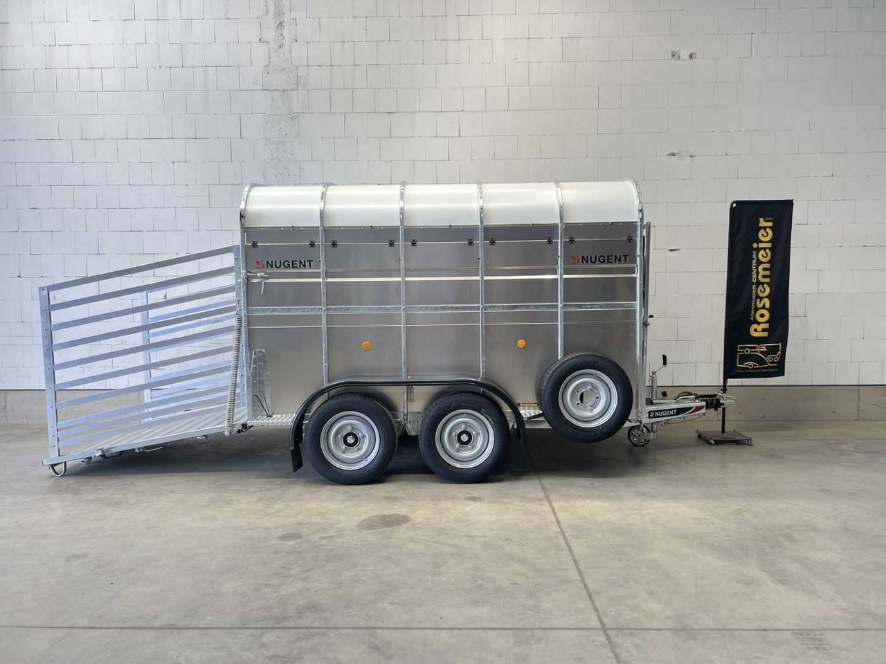 NUGENT L3018H Viehanhänger Nugent - Tiertransporter Anhänger: das Bild 1 NUGENT L3018H Viehanhänger Nugent - Tiertransporter Anhänger: das Bild 1