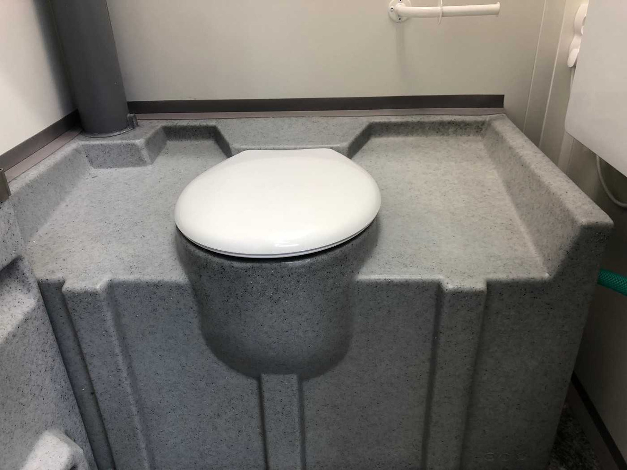 ROSEMEIER VE Baustellentoilette Comfort TU Toilettenanhänger - Wohncontainer, Anhänger: das Bild 4 ROSEMEIER VE Baustellentoilette Comfort TU Toilettenanhänger - Wohncontainer, Anhänger: das Bild 4