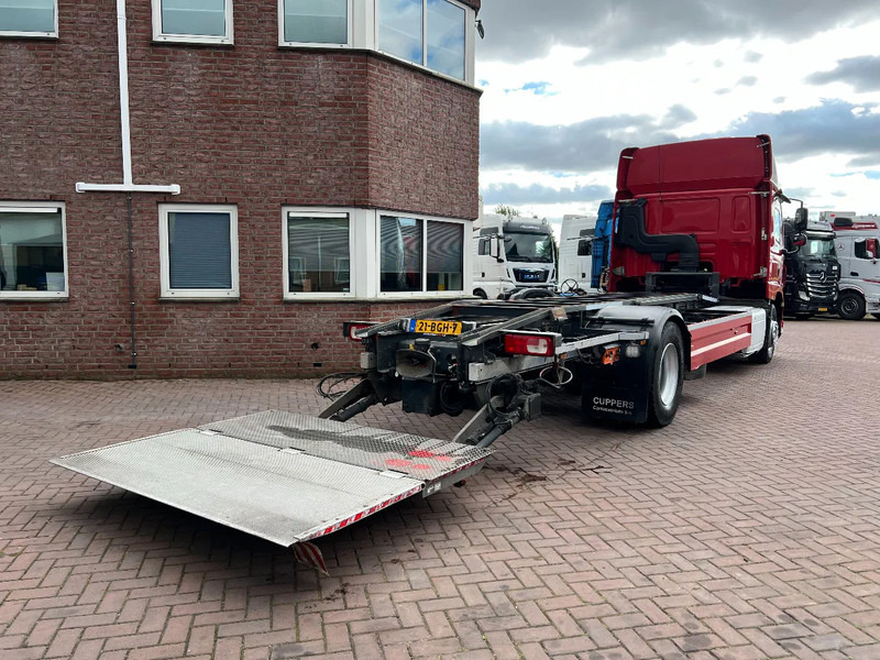 DAF CF 290 4X2 EURO6 SPACECAB RENOVA / VANGMUIL / LAADKLEP / TOP STAAT - Containerwagen/ Wechselfahrgestell LKW: das Bild 4 DAF CF 290 4X2 EURO6 SPACECAB RENOVA / VANGMUIL / LAADKLEP / TOP STAAT - Containerwagen/ Wechselfahrgestell LKW: das Bild 4