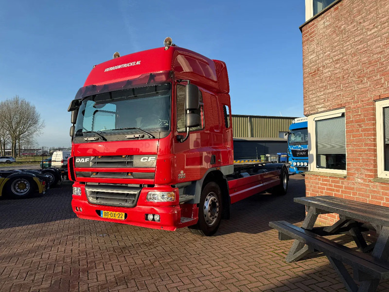 DAF CF 75 CF75-250 4X2 SPACECAB/RENOVA/STEEL/AIR/AIRCO/HOLLAND TRUCK - Containerwagen/ Wechselfahrgestell LKW: das Bild 2 DAF CF 75 CF75-250 4X2 SPACECAB/RENOVA/STEEL/AIR/AIRCO/HOLLAND TRUCK - Containerwagen/ Wechselfahrgestell LKW: das Bild 2