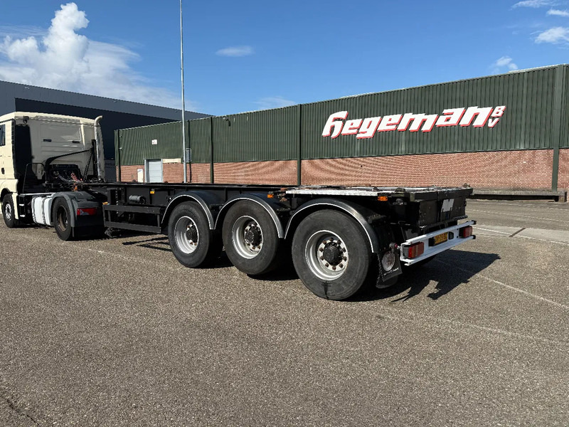 Van Hool Van Hool container chassis / SAF drum / 2x Lift Axle / tankcontainer - Container/ Wechselfahrgestell Auflieger: das Bild 1 Van Hool Van Hool container chassis / SAF drum / 2x Lift Axle / tankcontainer - Container/ Wechselfahrgestell Auflieger: das Bild 1