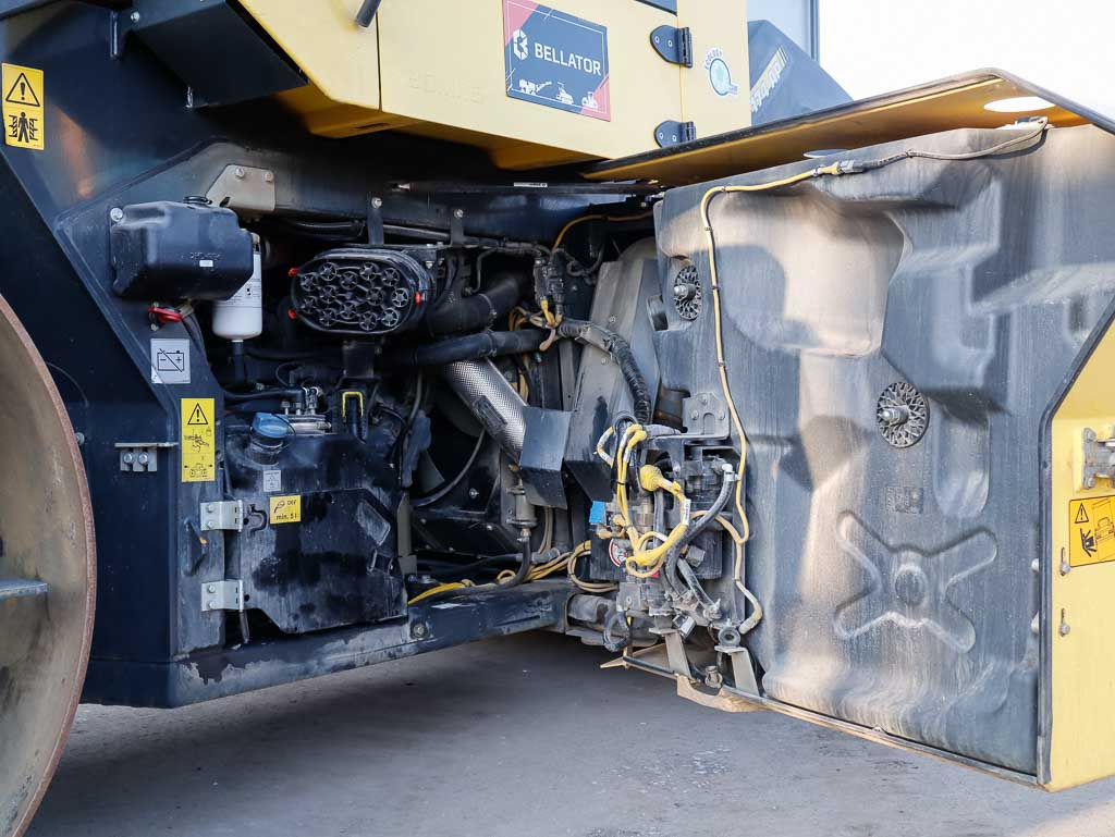 Straßenwalze BOMAG BW 174 AP-4v: das Bild 14