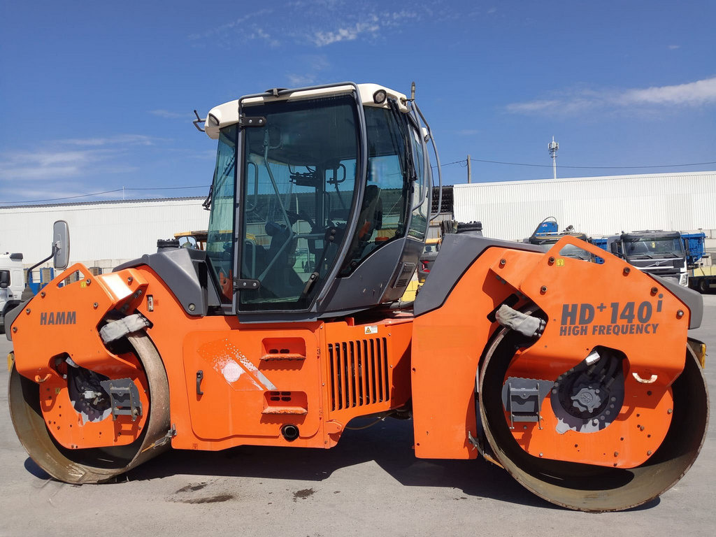 HAMM HD+ 140i VV-HF - Straßenwalze: das Bild 1 HAMM HD+ 140i VV-HF - Straßenwalze: das Bild 1