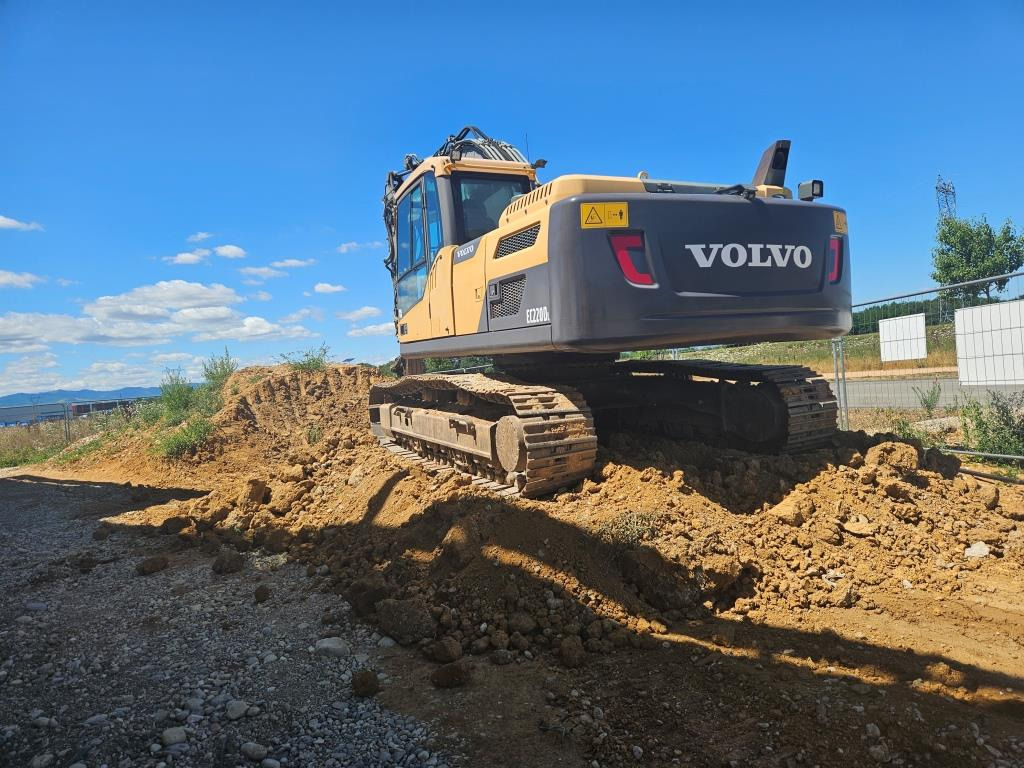 VOLVO EC 220 DL - Kettenbagger: das Bild 4 VOLVO EC 220 DL - Kettenbagger: das Bild 4
