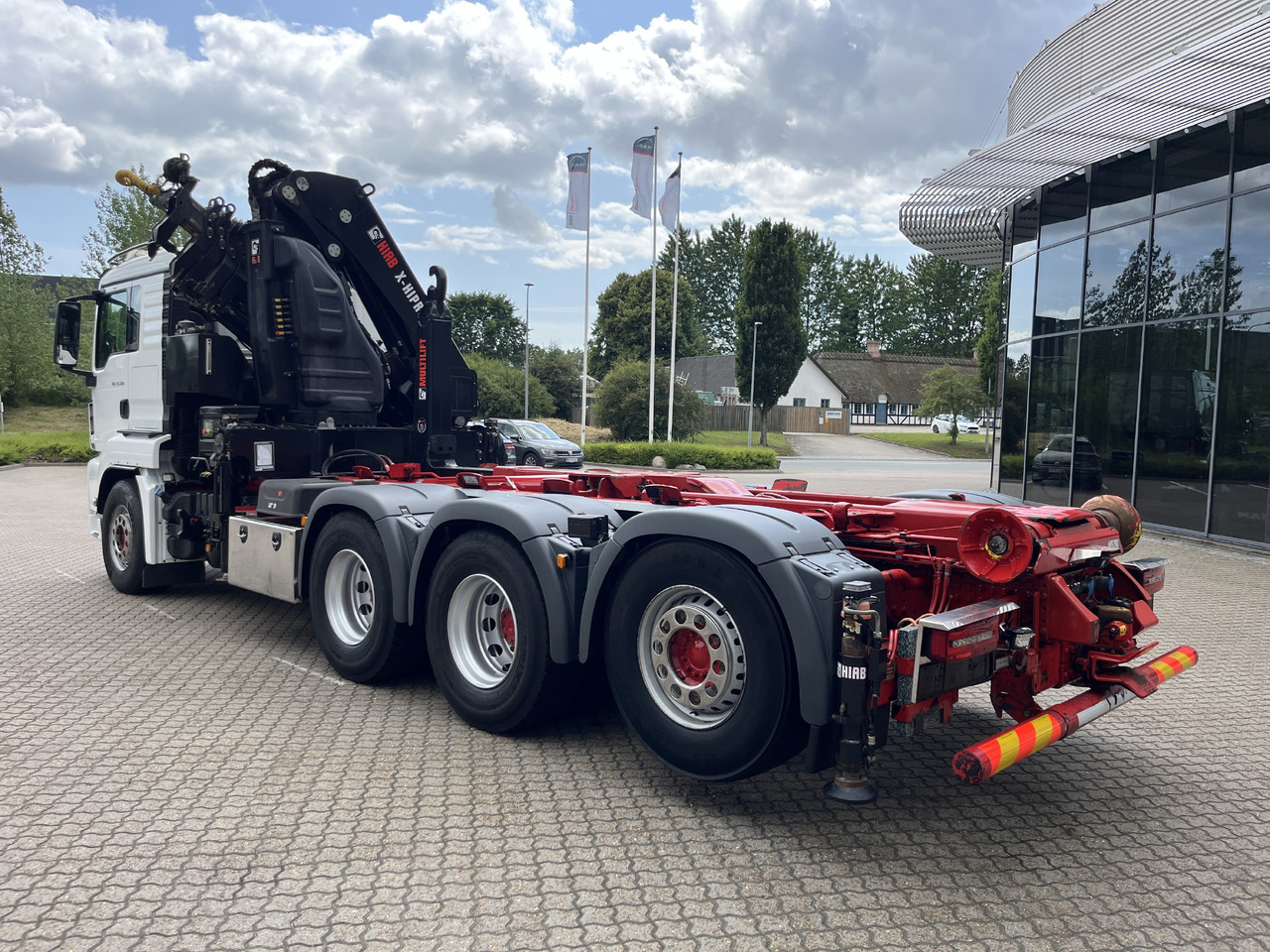 MAN TGS 35.500 8x4 - Containerwagen/ Wechselfahrgestell LKW, Autokran: das Bild 3 MAN TGS 35.500 8x4 - Containerwagen/ Wechselfahrgestell LKW, Autokran: das Bild 3