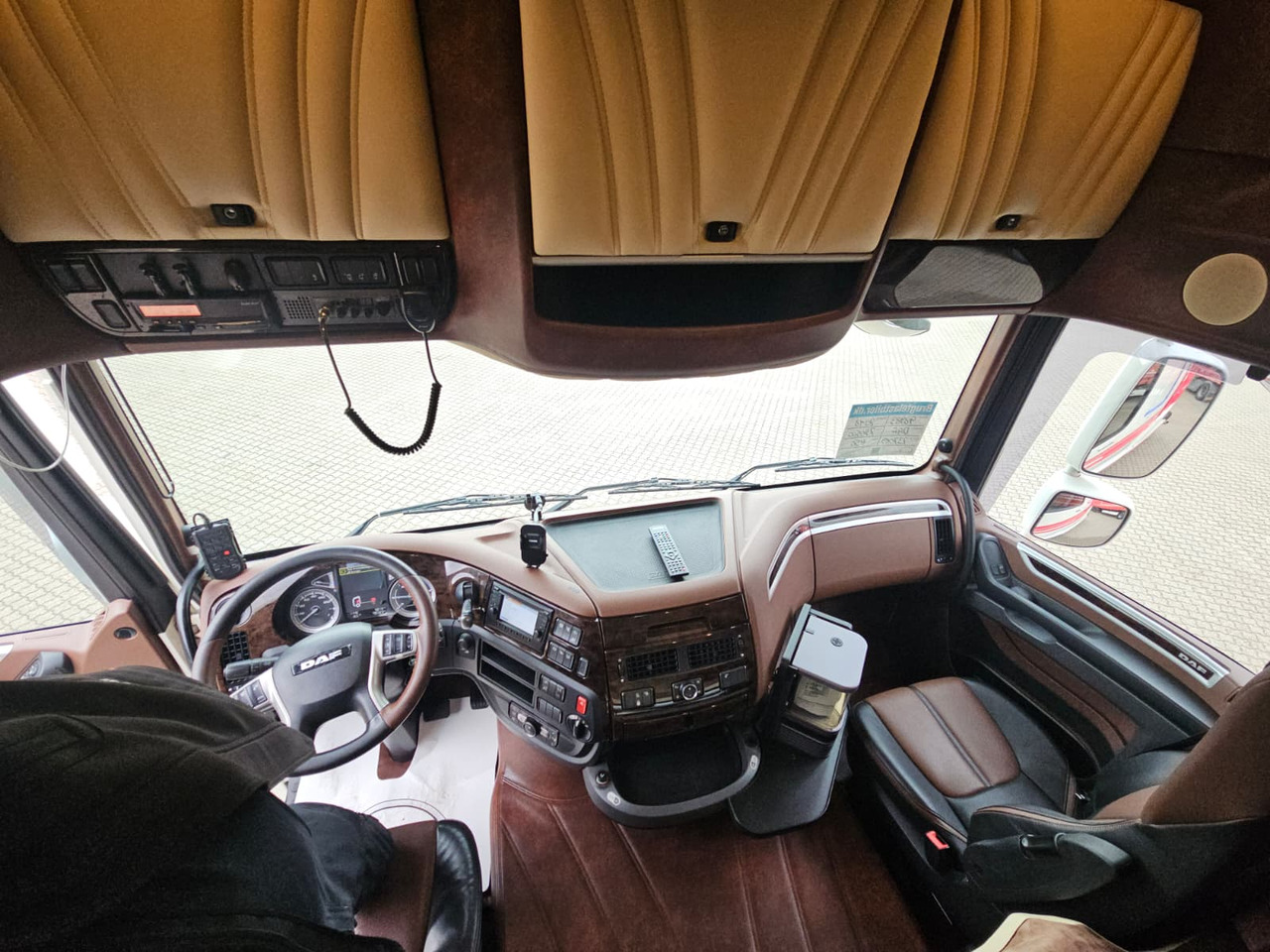 Sattelzugmaschine DAF XF450: das Bild 18