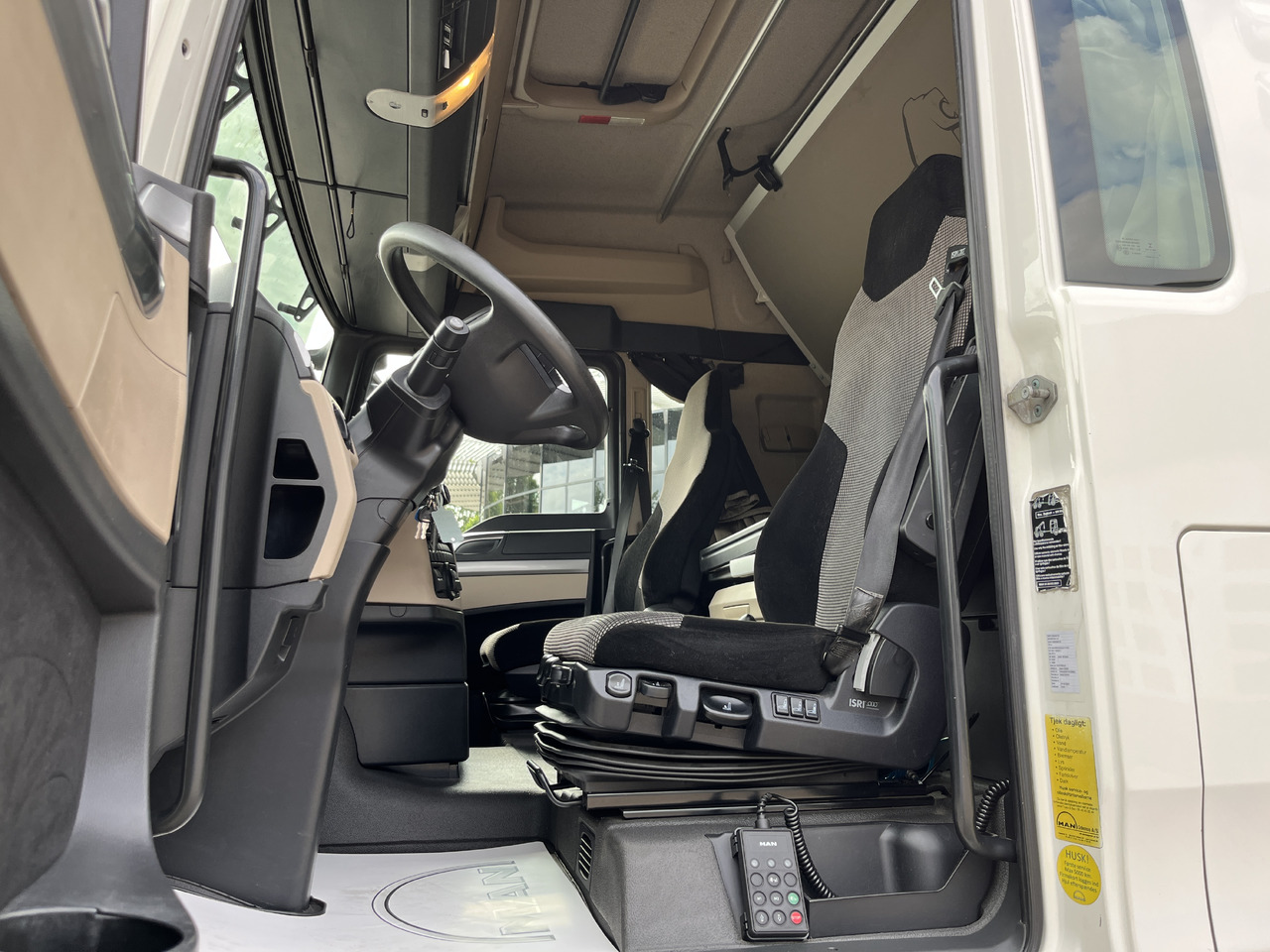 MAN TGX 26.470 6x2-2 - Sattelzugmaschine: das Bild 5 MAN TGX 26.470 6x2-2 - Sattelzugmaschine: das Bild 5