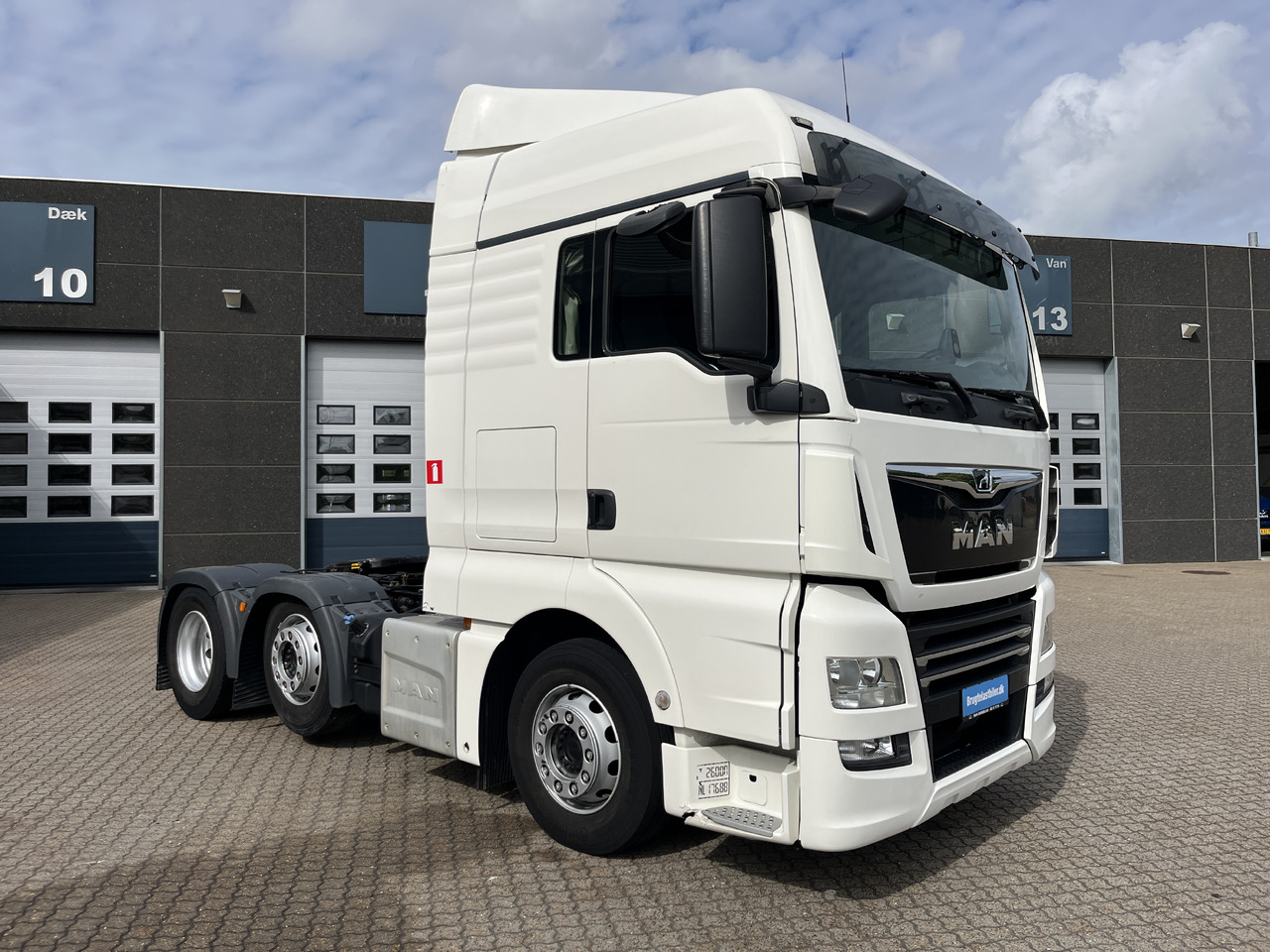 MAN TGX 26.470 6x2-2 - Sattelzugmaschine: das Bild 2 MAN TGX 26.470 6x2-2 - Sattelzugmaschine: das Bild 2