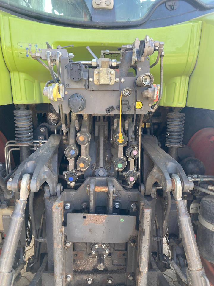 CLAAS Arion 650 CMATIC - Traktor: das Bild 4 CLAAS Arion 650 CMATIC - Traktor: das Bild 4
