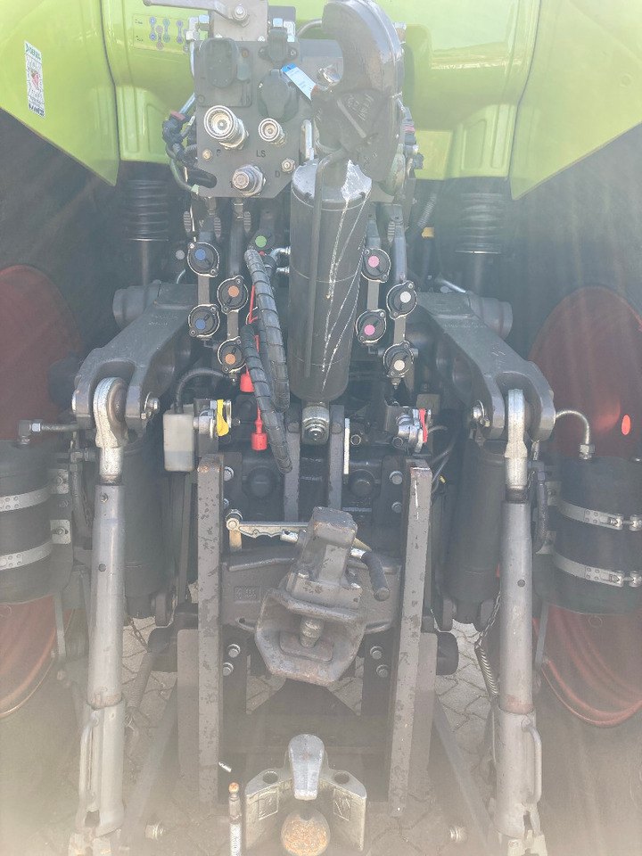 CLAAS Axion 830 CMATIC - Traktor: das Bild 4 CLAAS Axion 830 CMATIC - Traktor: das Bild 4