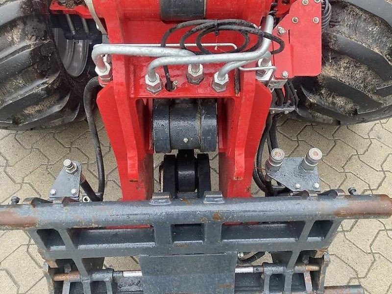 Schäffer 6680T - Teleskopradlader: das Bild 5 Schäffer 6680T - Teleskopradlader: das Bild 5