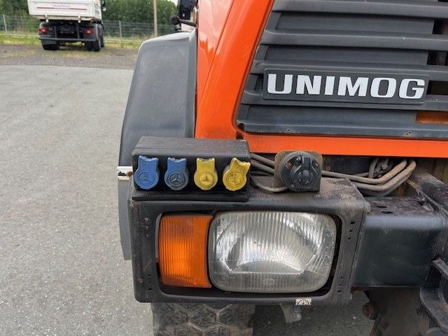 Kipper Mercedes-Benz Unimog 418/10 Winterdienst2000: das Bild 14