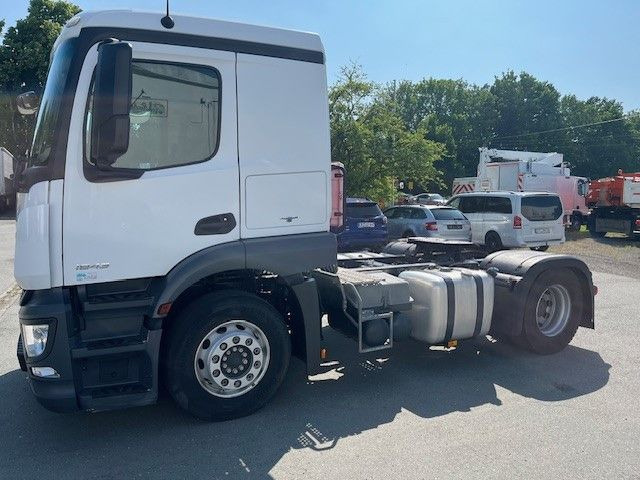 Mercedes-Benz Actros MB 1843 Kipphyd. vorbereitung und ADR - Sattelzugmaschine: das Bild 4 Mercedes-Benz Actros MB 1843 Kipphyd. vorbereitung und ADR - Sattelzugmaschine: das Bild 4