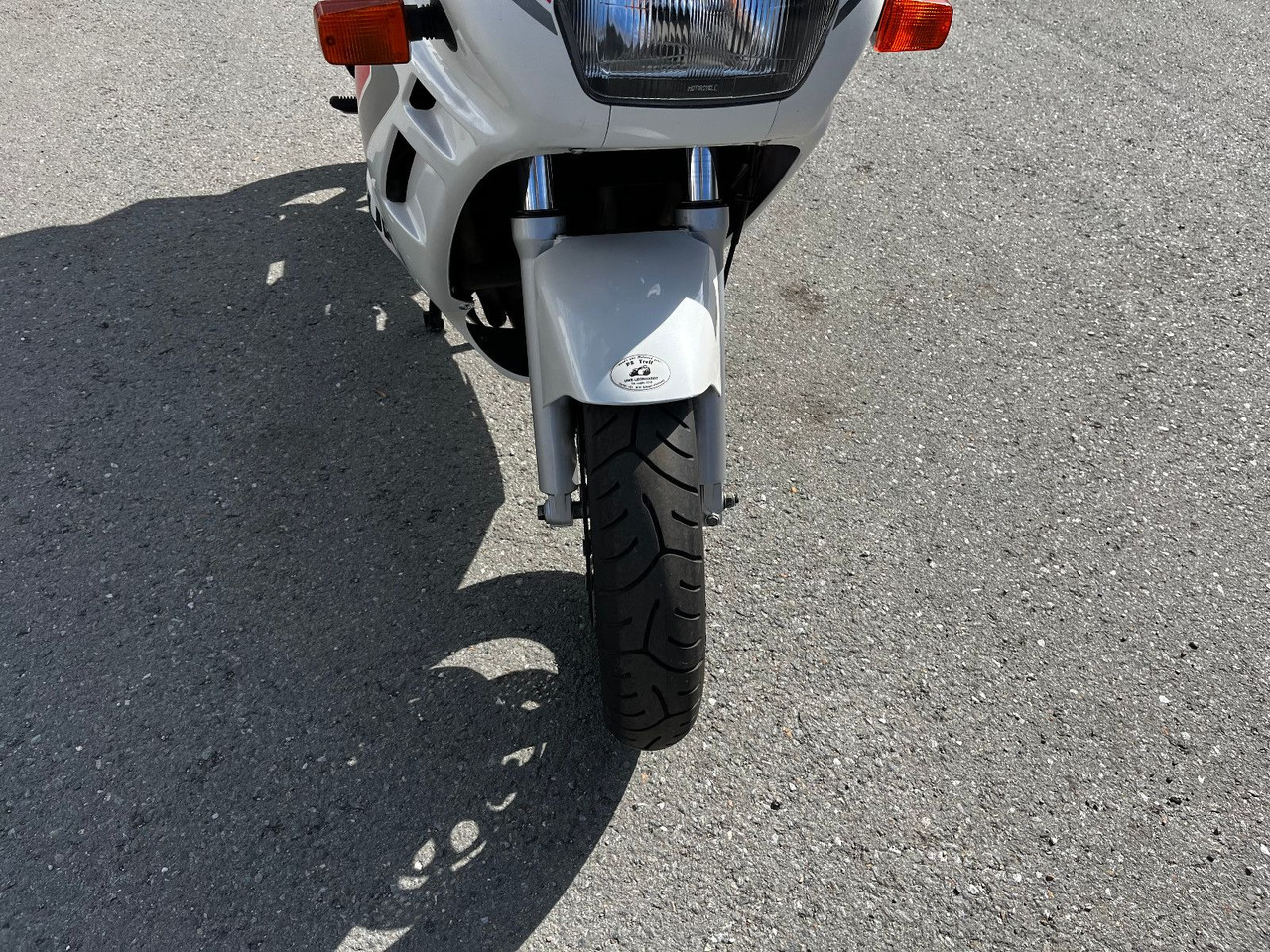 Motorrad Suzuki GSX 750: das Bild 17