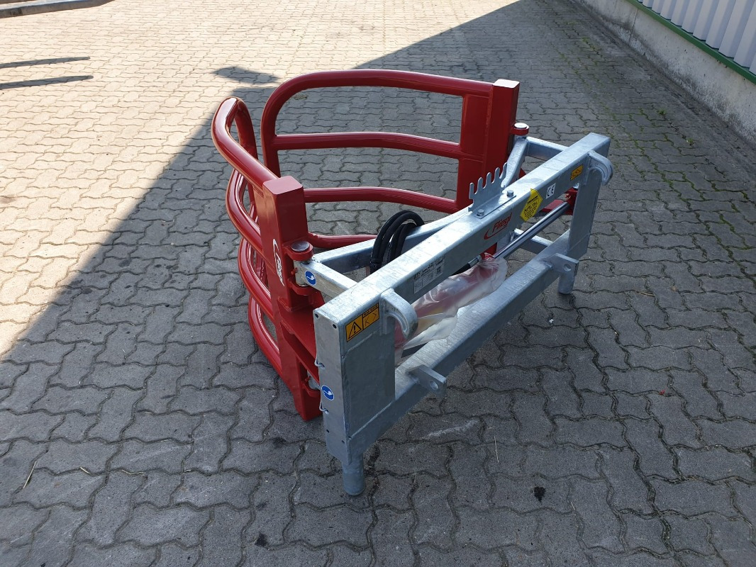Fliegl Ballenzange Profi-Combi **Sonderpreis** - Anbauteil: das Bild 4 Fliegl Ballenzange Profi-Combi **Sonderpreis** - Anbauteil: das Bild 4