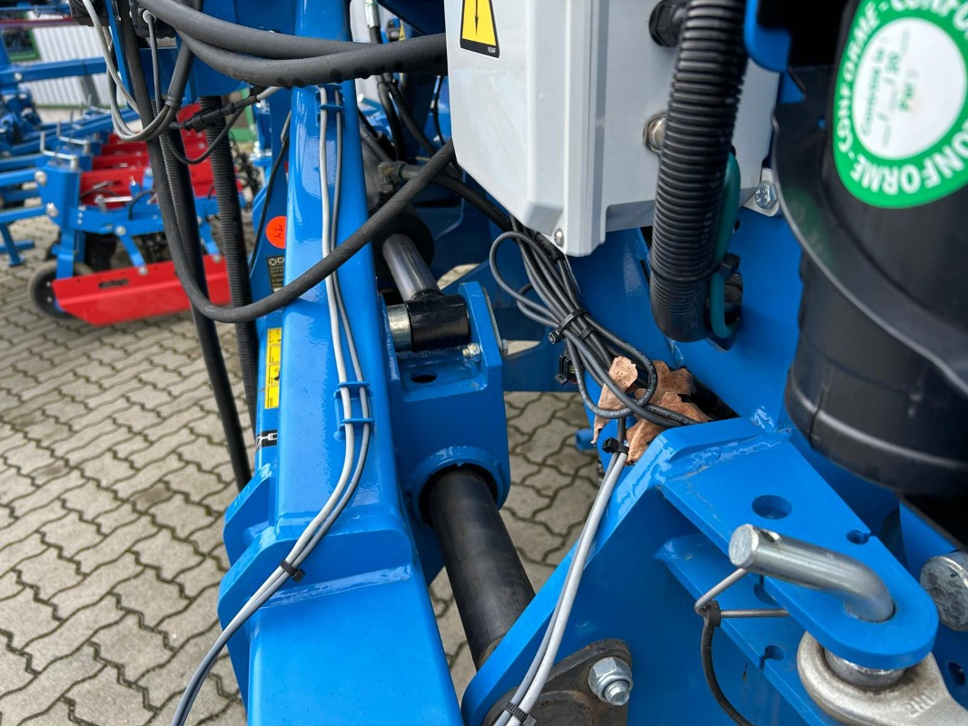 Carré/Carre ECONET SGI 8R75 XL *DEMO 2024* - Technik für Bodenbearbeitung: das Bild 4 Carré/Carre ECONET SGI 8R75 XL *DEMO 2024* - Technik für Bodenbearbeitung: das Bild 4