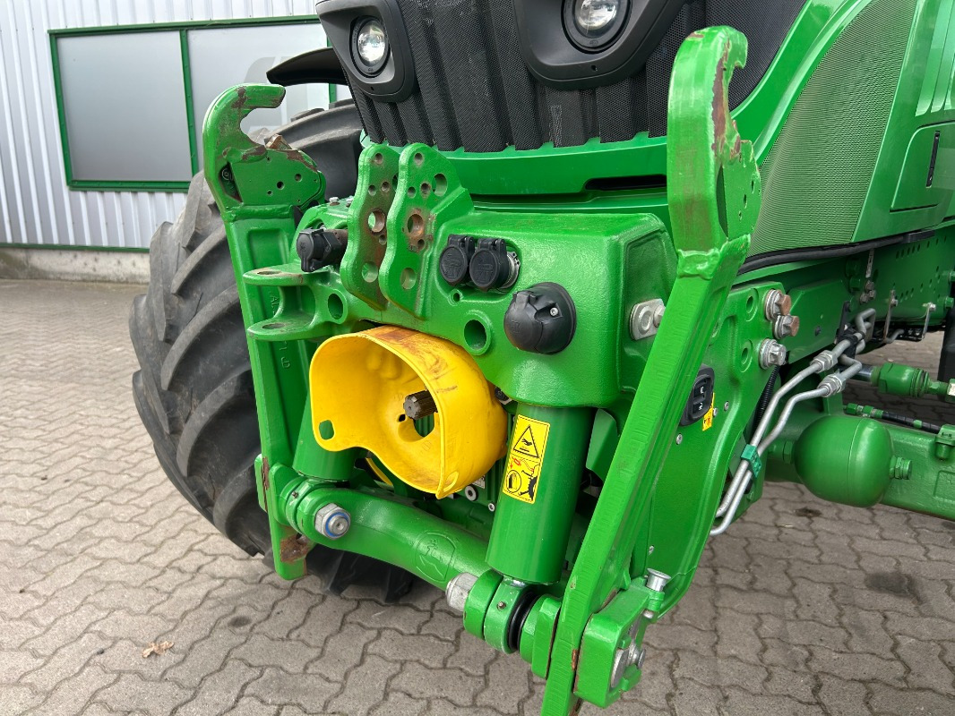 John Deere 6155R - Traktor: das Bild 5 John Deere 6155R - Traktor: das Bild 5