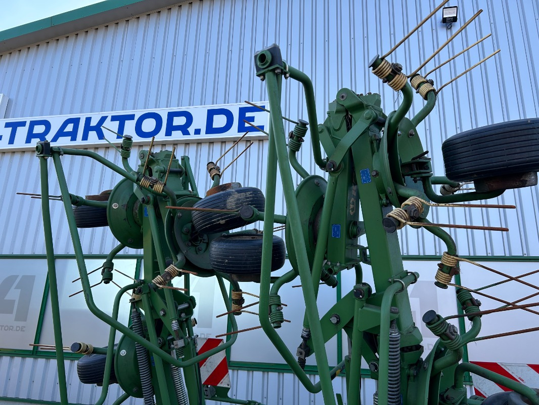 Krone KW 7.92 - Heuwender/ Wenderechen: das Bild 2 Krone KW 7.92 - Heuwender/ Wenderechen: das Bild 2