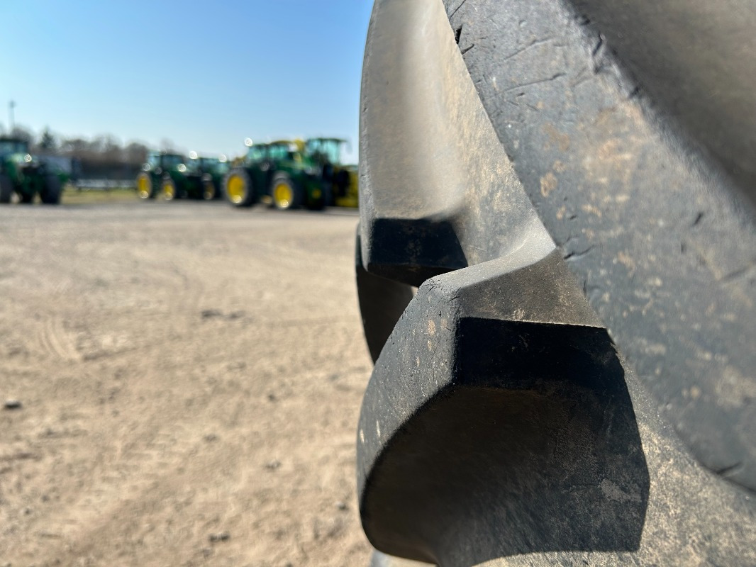 Michelin 710/70R42 und 600/70R30 Kompletträder - Reifen für Landmaschine: das Bild 3 Michelin 710/70R42 und 600/70R30 Kompletträder - Reifen für Landmaschine: das Bild 3