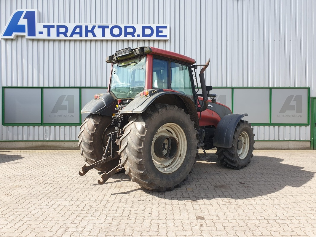 Traktor Valtra T151: das Bild 8