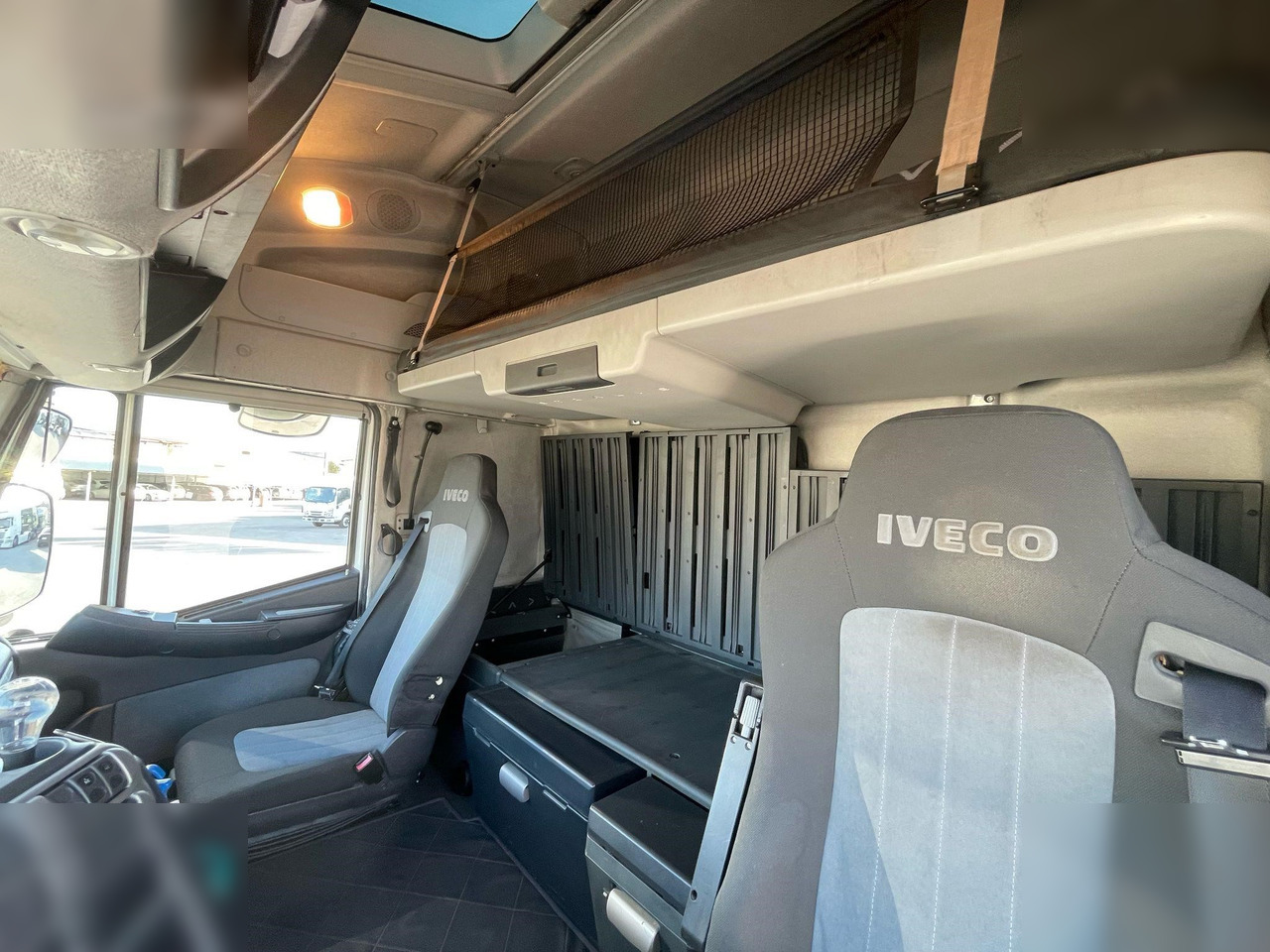 IVECO STRALIS 500 - Sattelzugmaschine: das Bild 5 IVECO STRALIS 500 - Sattelzugmaschine: das Bild 5