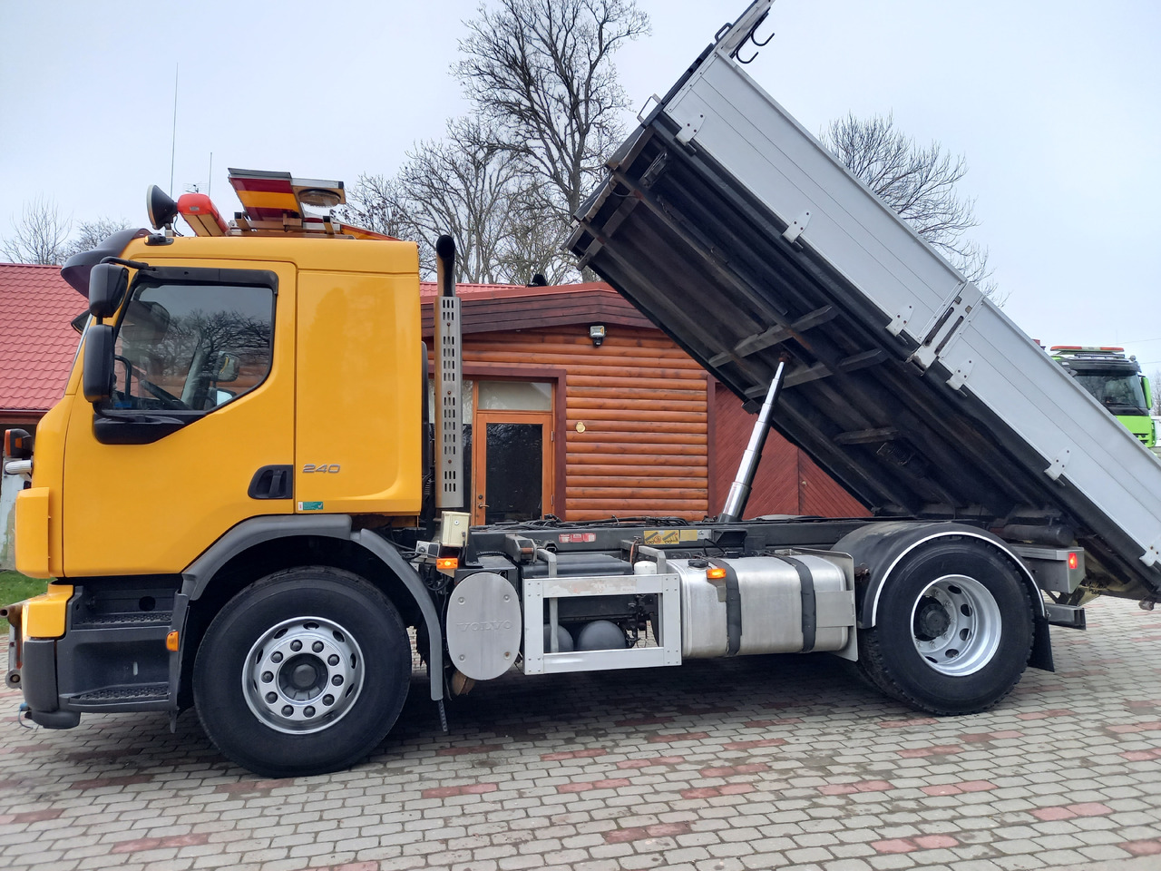 VOLVO FE 240, 4x2, EURO 5, TIPPER - Kipper: das Bild 1 VOLVO FE 240, 4x2, EURO 5, TIPPER - Kipper: das Bild 1
